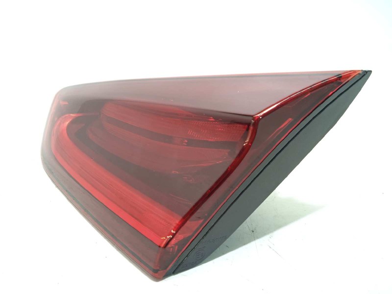 Recambio de piloto trasero derecho interior para kia xceed 1.0 tgdi cat referencia OEM IAM 92404J7350  