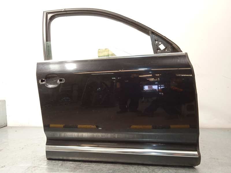 Recambio de puerta delantera derecha para volkswagen touareg (7la) tdi v10 referencia OEM IAM 7L0831056L  