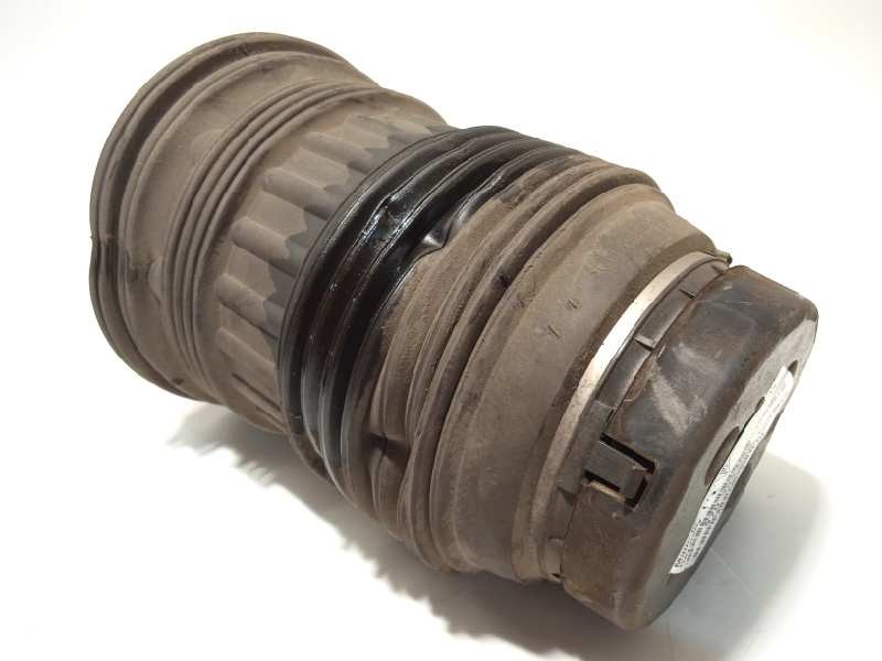 Recambio de amortiguador trasero derecho para porsche panamera gts referencia OEM IAM 97033353333  