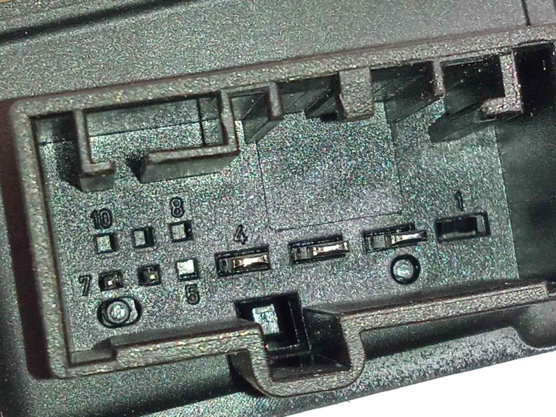 Recambio de elevalunas trasero derecho para volkswagen polo 1.0 tsi referencia OEM IAM 2G683946C  