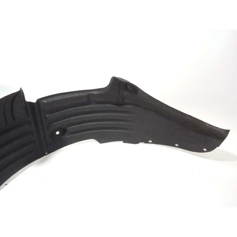 Recambio de paso de rueda trasero derecho para kia e - niro hibrido referencia OEM IAM 86822AT000  