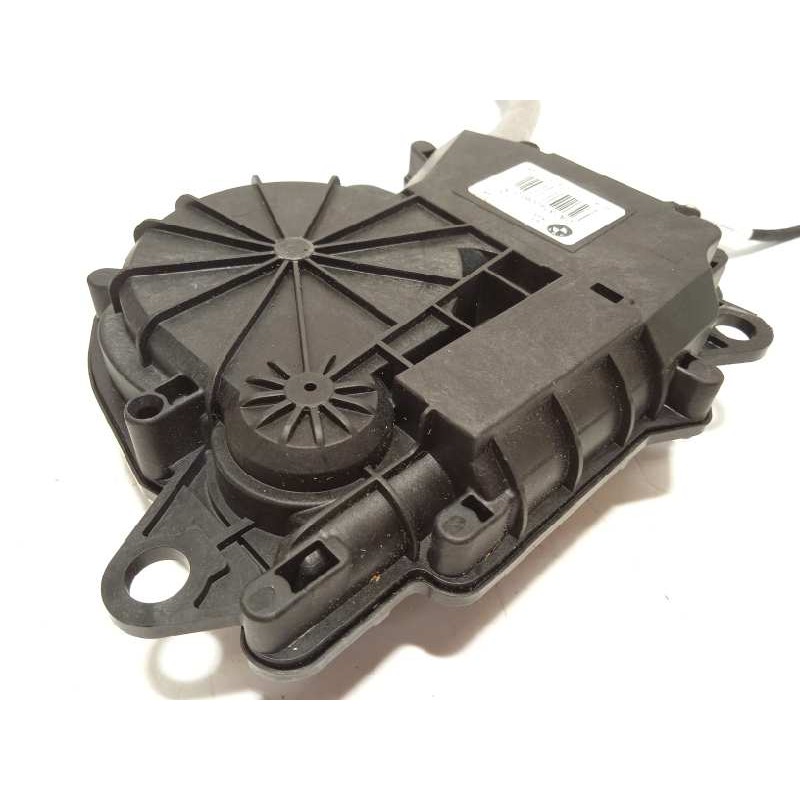 Recambio de cerradura maletero / porton para bmw serie x1 (f48) sdrive18i referencia OEM IAM 7374006  51247374006