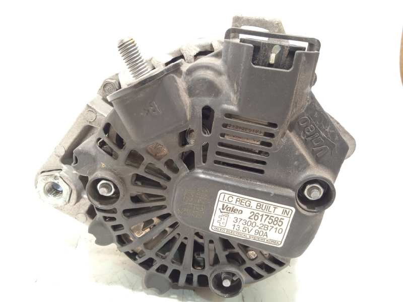 Recambio de alternador para kia venga basic referencia OEM IAM 373002B710  2617585