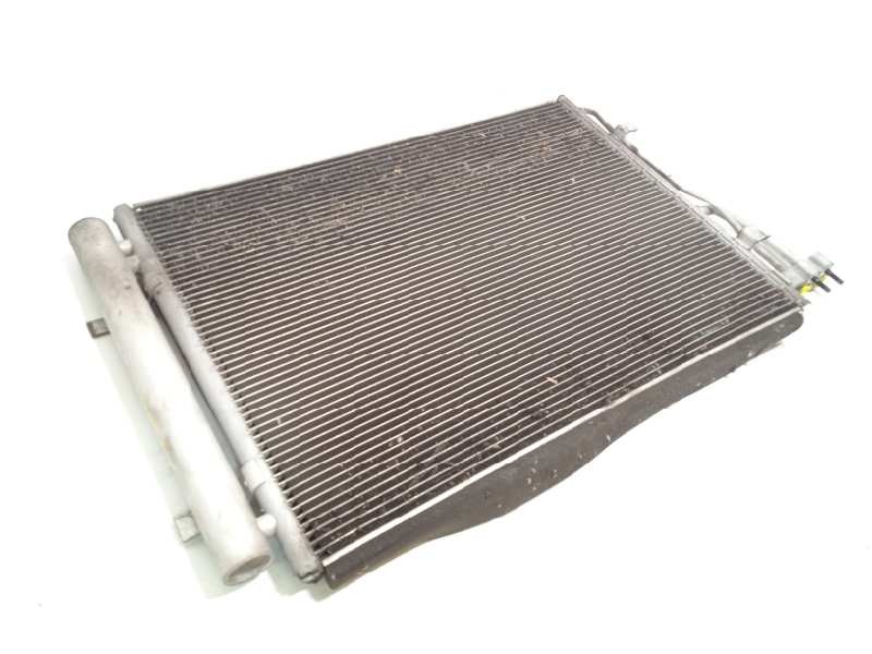 Recambio de condensador / radiador aire acondicionado para kia venga basic referencia OEM IAM 976061P000  