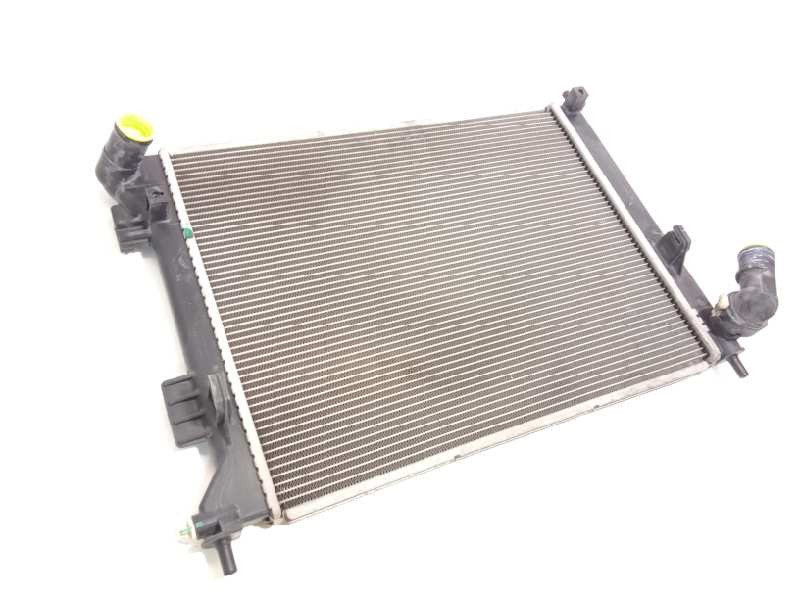 Recambio de radiador agua para kia venga basic referencia OEM IAM 253101P000  