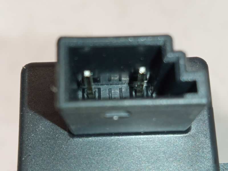 Recambio de antena para bmw serie x1 (f48) sdrive18i referencia OEM IAM 65209220832  