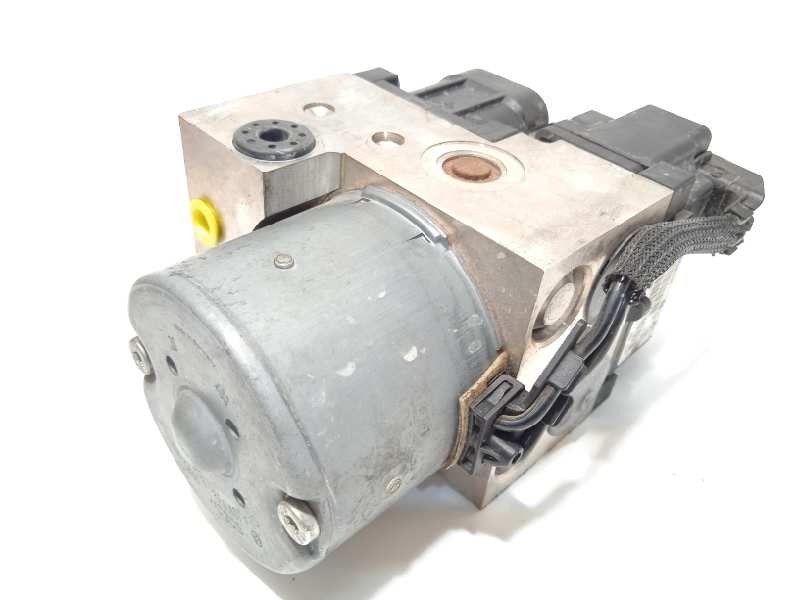 Recambio de abs para toyota yaris (ncp1/nlp1/scp1) 1.3 cat referencia OEM IAM 445100D011 0273004636 0265216904