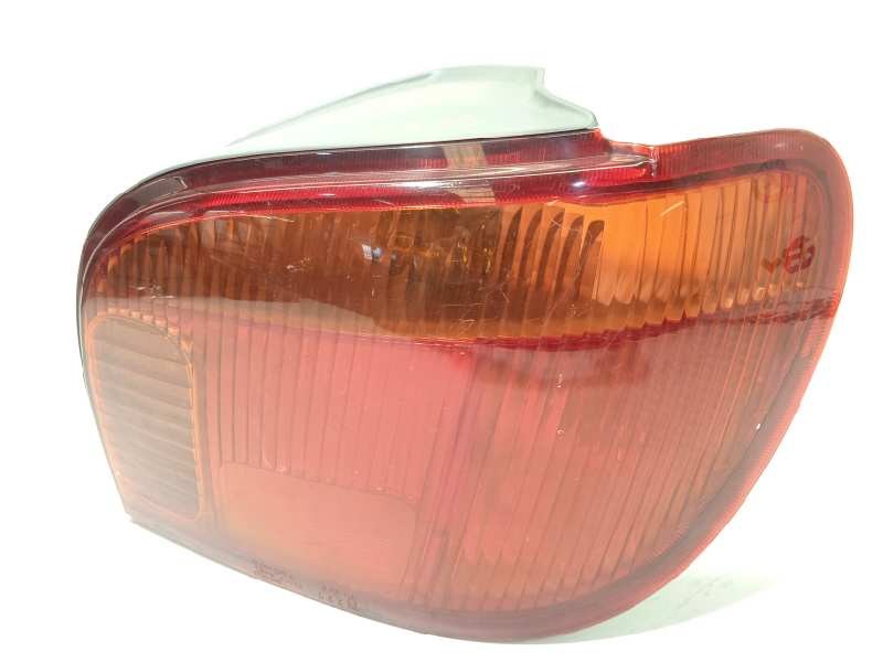 Recambio de piloto trasero derecho para toyota yaris (ncp1/nlp1/scp1) 1.3 cat referencia OEM IAM 815510D070  