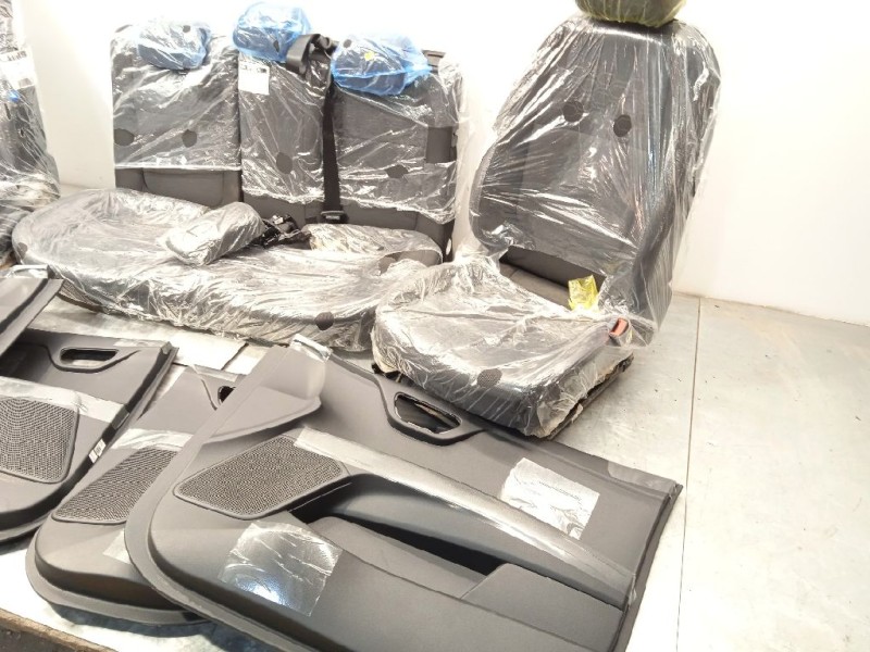 Recambio de juego asientos completo para kia rio (yb) 1.0 tgdi cat referencia OEM IAM NOREF  