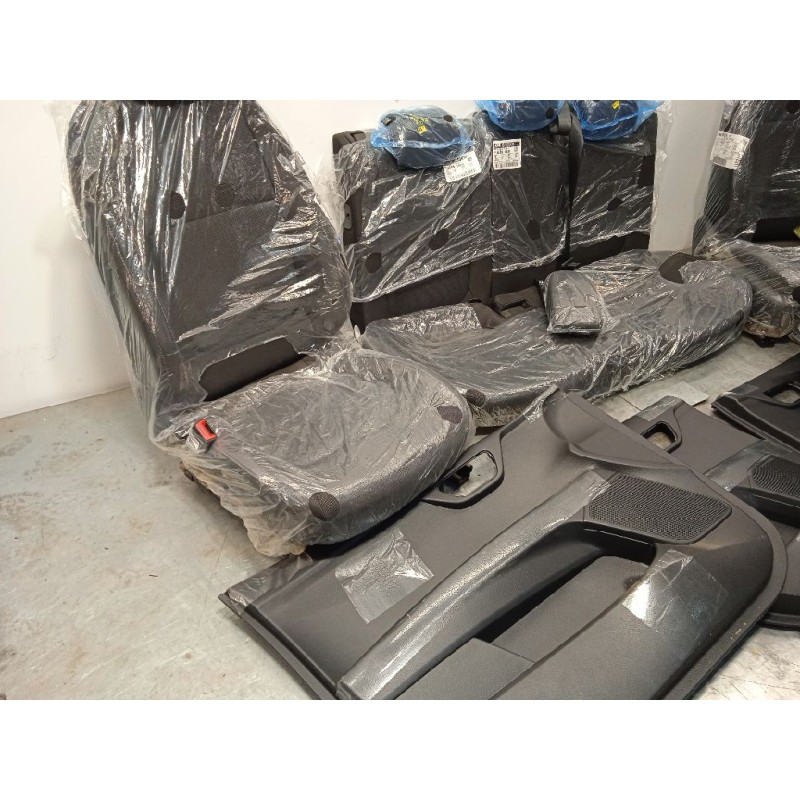 Recambio de juego asientos completo para kia rio (yb) 1.0 tgdi cat referencia OEM IAM NOREF  