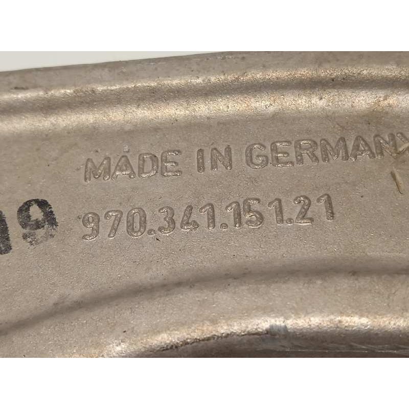 Recambio de brazo suspension superior delantero derecho para porsche panamera gts referencia OEM IAM 97034115121  97034105123