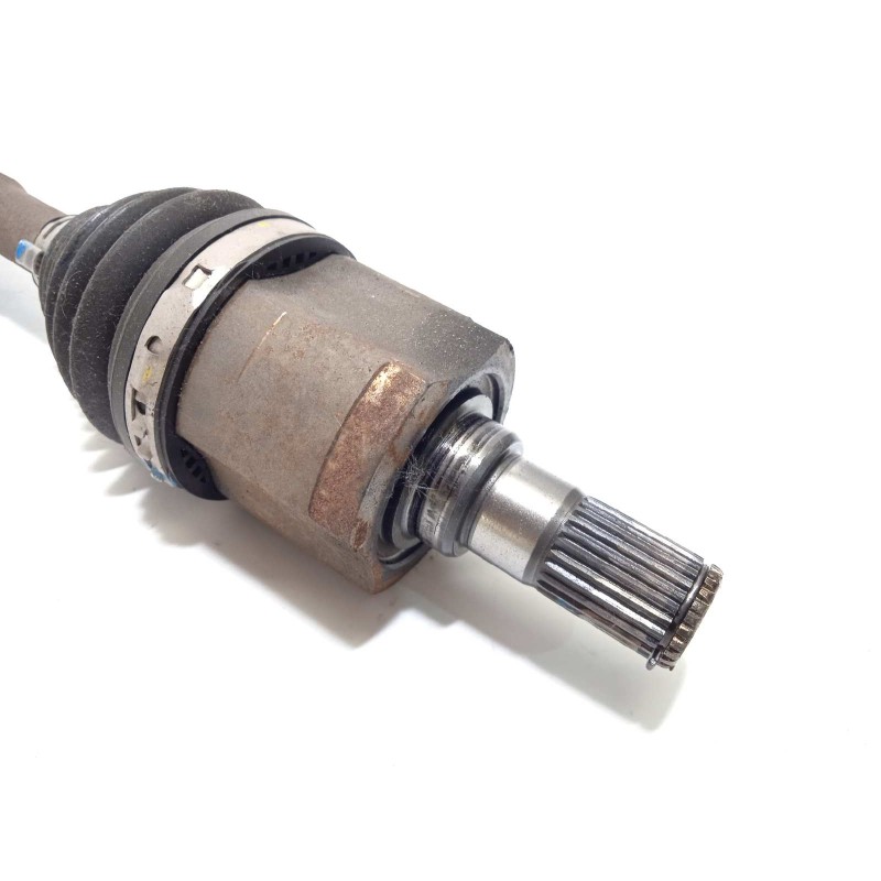 Recambio de transmision delantera derecha para kia stonic (ybcuv) 1.2 cat referencia OEM IAM 49501H8050  