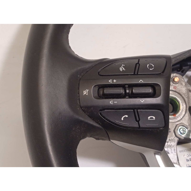 Recambio de volante para kia stonic (ybcuv) 1.2 cat referencia OEM IAM 56100H8375WK  