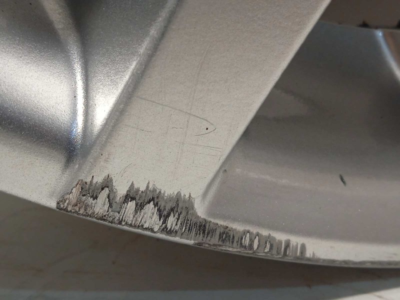 Recambio de llanta para land rover range rover sport v6 td hse referencia OEM IAM NADG168 5H321007BA8MNH RRC500681MNH