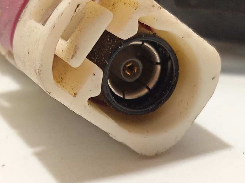 Recambio de antena para porsche panamera gts referencia OEM IAM 97064705300  