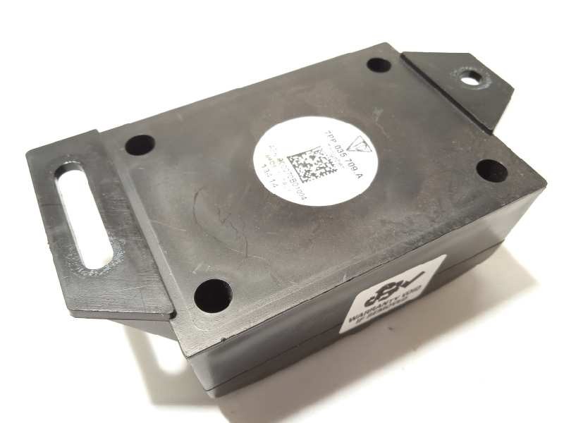 Recambio de altavoz para porsche panamera gts referencia OEM IAM 7PP035709A  