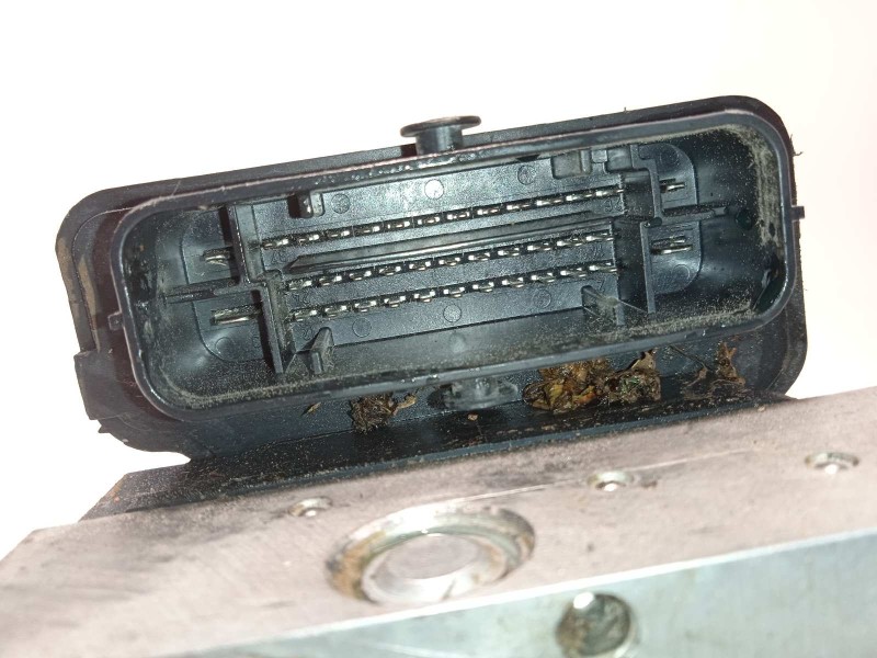 Recambio de abs para nissan micra (k13) 1.2 cat referencia OEM IAM 476601H20A 0265956012 242031