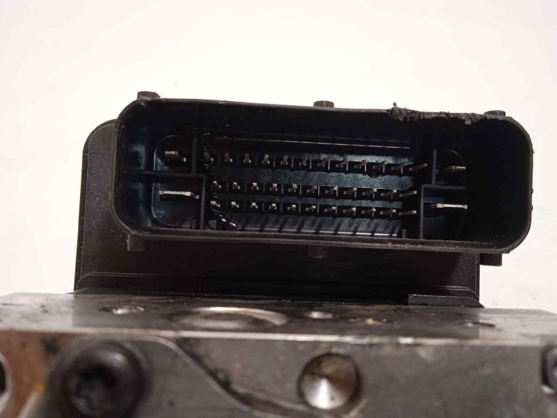 Recambio de abs para hyundai ix35 classic 2wd referencia OEM IAM 589202Y620 BE6003O05 80BH60130101