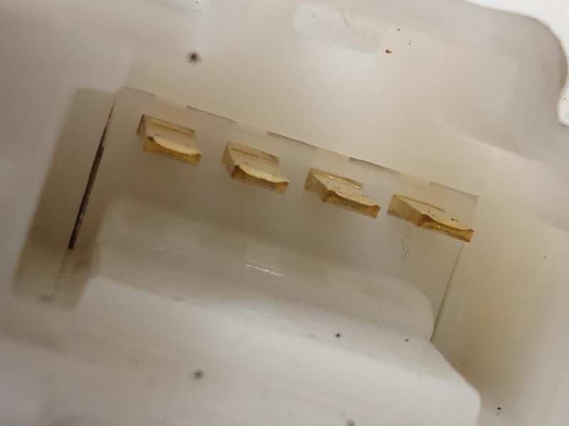 Recambio de cerradura maletero / porton para subaru legacy kombi/outback b14 outback limited referencia OEM IAM 63032FG101  