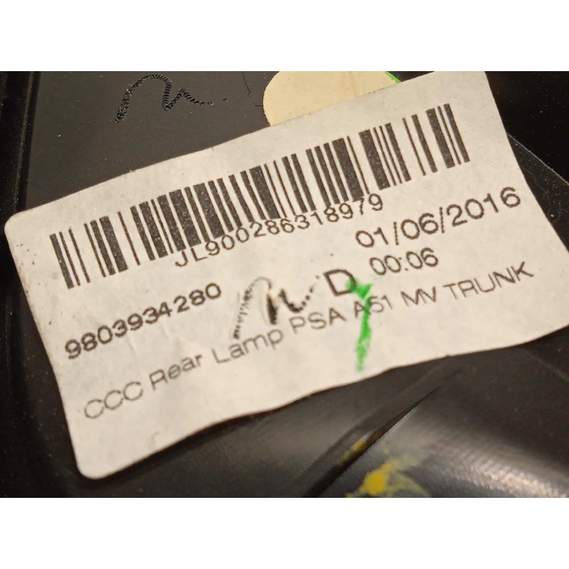 Recambio de piloto trasero derecho interior para citroën c3 live edition referencia OEM IAM 9803934280  