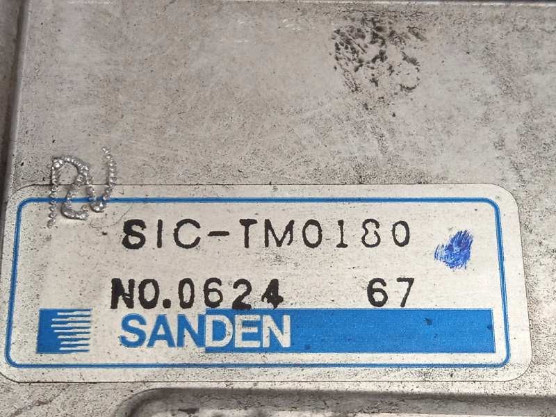 Recambio de intercooler para subaru legacy kombi/outback b14 outback limited referencia OEM IAM 21821AA051  