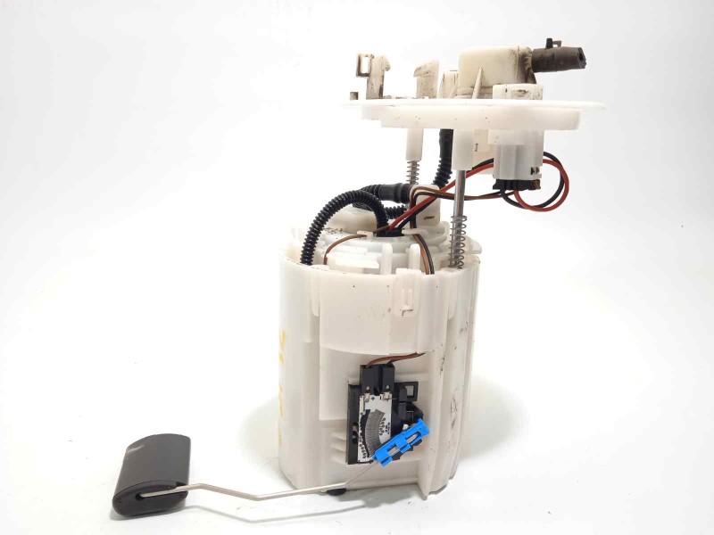 Recambio de bomba combustible para kia rio drive referencia OEM IAM 311101W000  