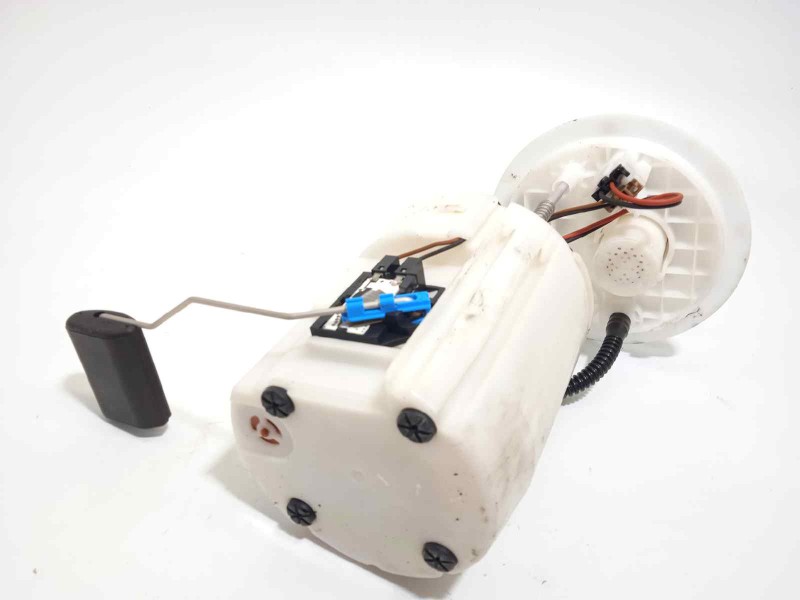 Recambio de bomba combustible para kia rio drive referencia OEM IAM 311101W000  