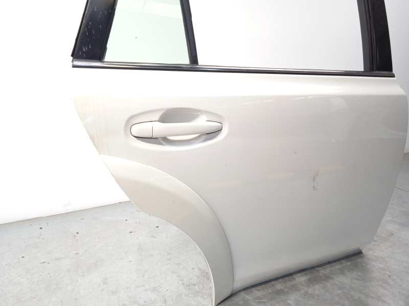 Recambio de puerta trasera derecha para subaru legacy kombi/outback b14 outback limited referencia OEM IAM 60409AJ1019P  