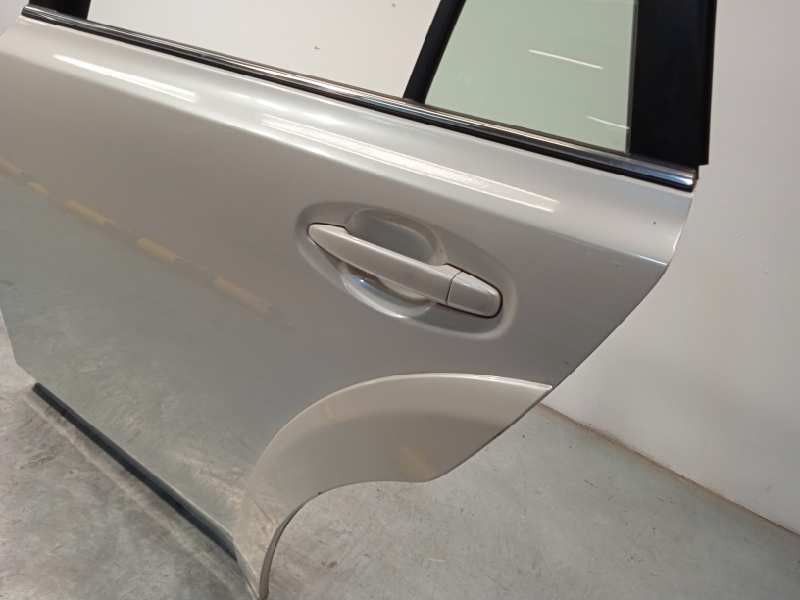 Recambio de puerta trasera izquierda para subaru legacy kombi/outback b14 outback limited referencia OEM IAM 60409AJ1119P  