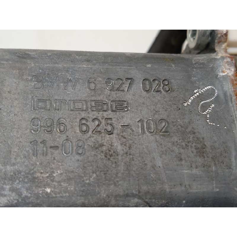 Recambio de elevalunas delantero derecho para bmw serie 3 touring (e91) 318d referencia OEM IAM 7060266  6927028