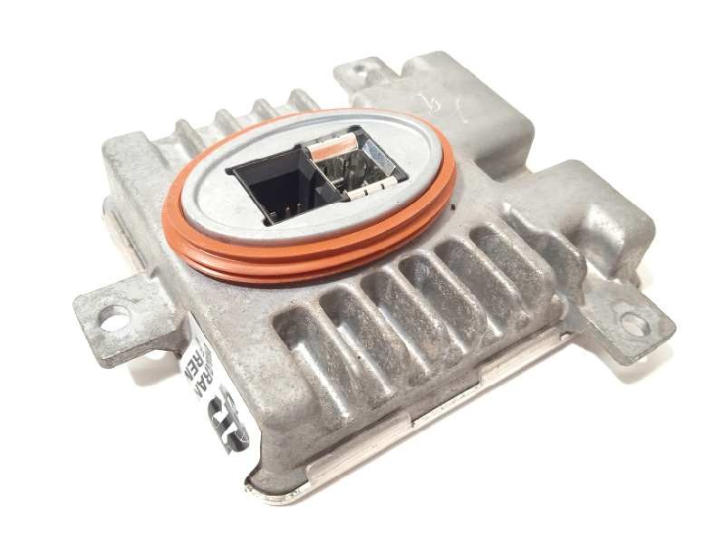 Recambio de centralita faros xenon para bmw serie 3 touring (e91) 318d referencia OEM IAM 7237647 63117237647 W003T20071