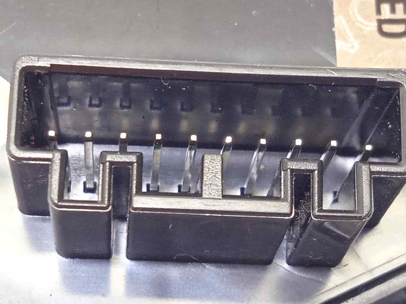 Recambio de warning para lynk&co lynk & co 01 1.5 phev referencia OEM IAM 8891957884  