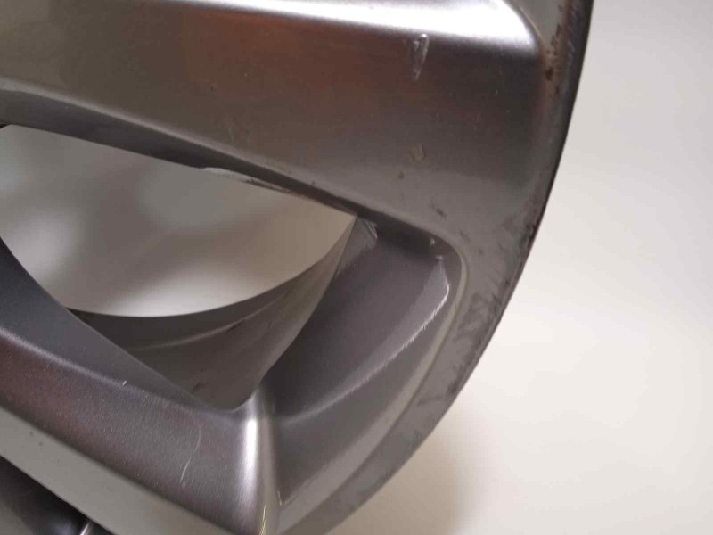 Recambio de llanta para mazda cx-30 referencia OEM IAM 9965957080  