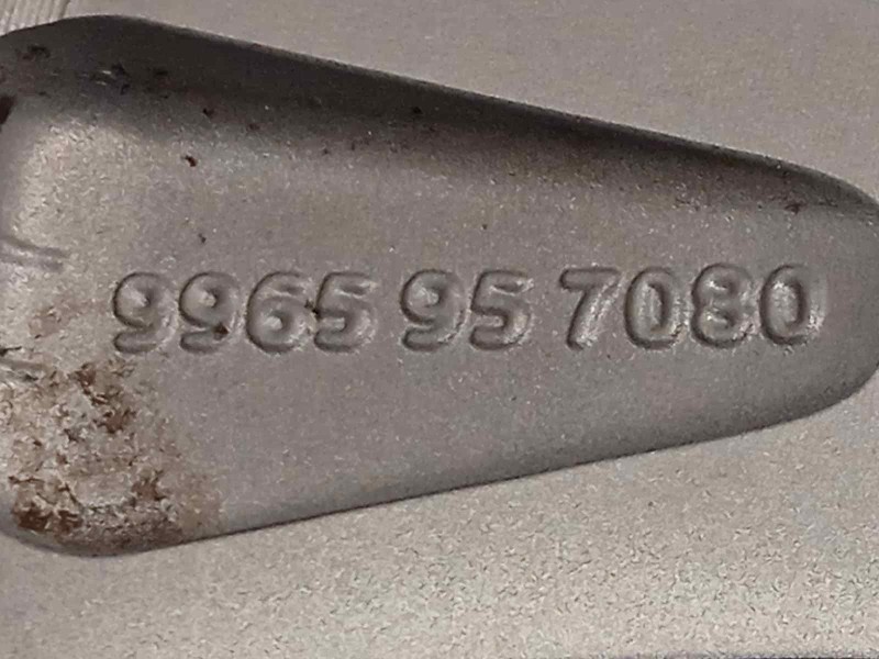 Recambio de llanta para mazda cx-30 referencia OEM IAM 9965957080  