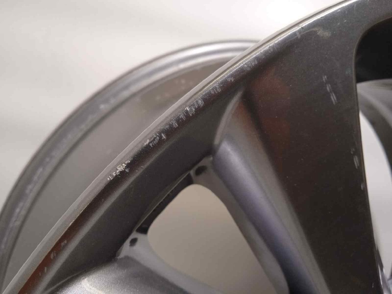 Recambio de llanta para mazda cx-30 referencia OEM IAM 9965957080  