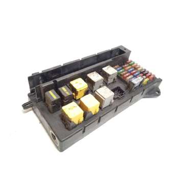 CAJA RELES / FUSIBLES 9065450201 HVW9065450201