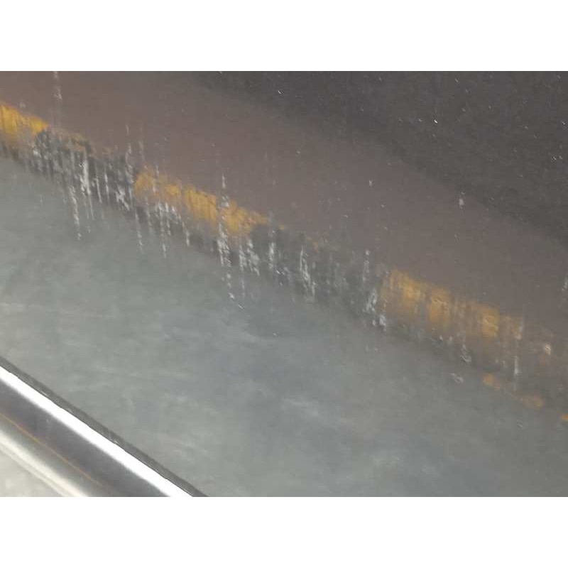 Recambio de puerta delantera derecha para mitsubishi colt berlina 5 (z30a) 1.3 cat referencia OEM IAM MN161884  