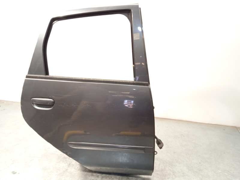 Recambio de puerta trasera derecha para mitsubishi colt berlina 5 (z30a) 1.3 cat referencia OEM IAM MN161892  