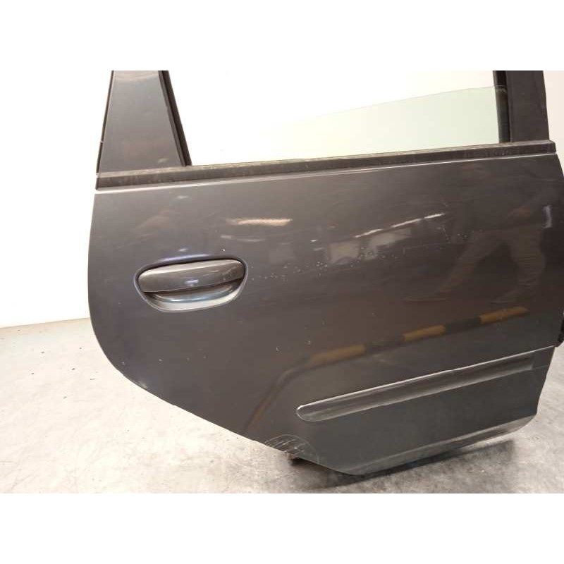Recambio de puerta trasera derecha para mitsubishi colt berlina 5 (z30a) 1.3 cat referencia OEM IAM MN161892  