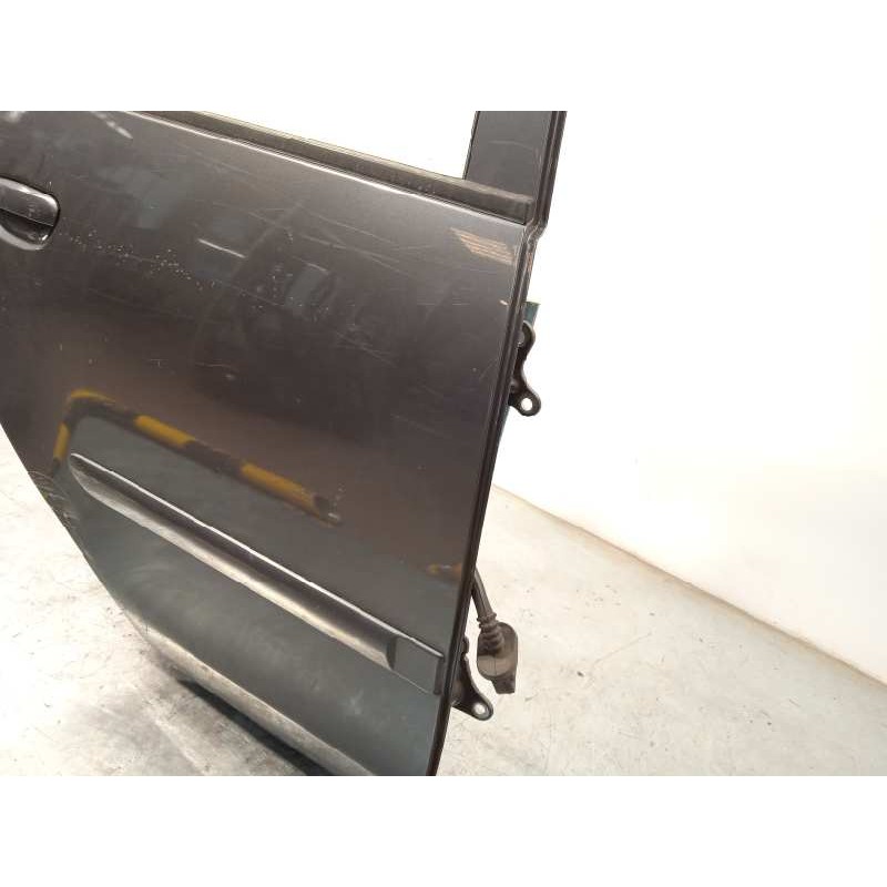 Recambio de puerta trasera derecha para mitsubishi colt berlina 5 (z30a) 1.3 cat referencia OEM IAM MN161892  