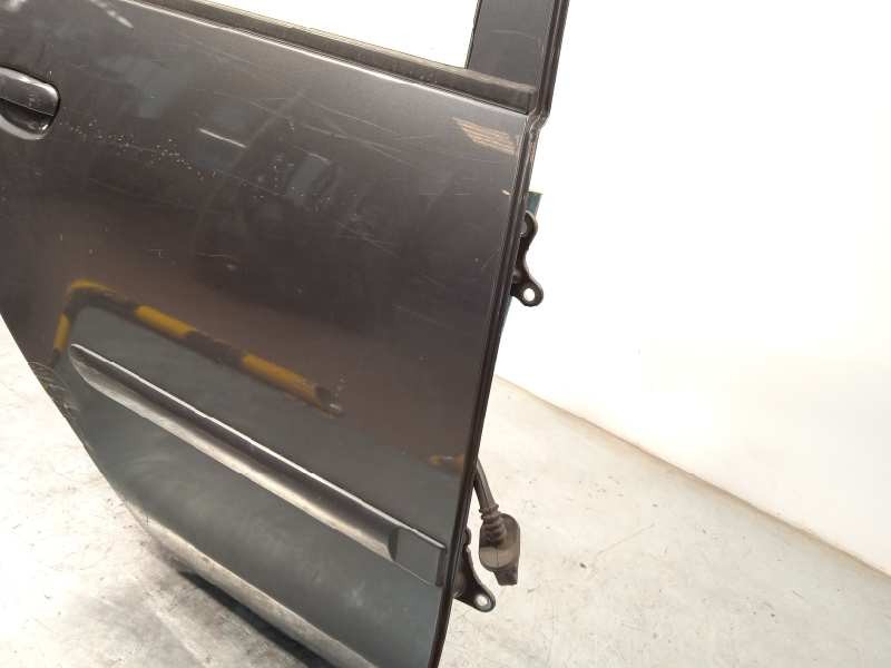 Recambio de puerta trasera derecha para mitsubishi colt berlina 5 (z30a) 1.3 cat referencia OEM IAM MN161892  