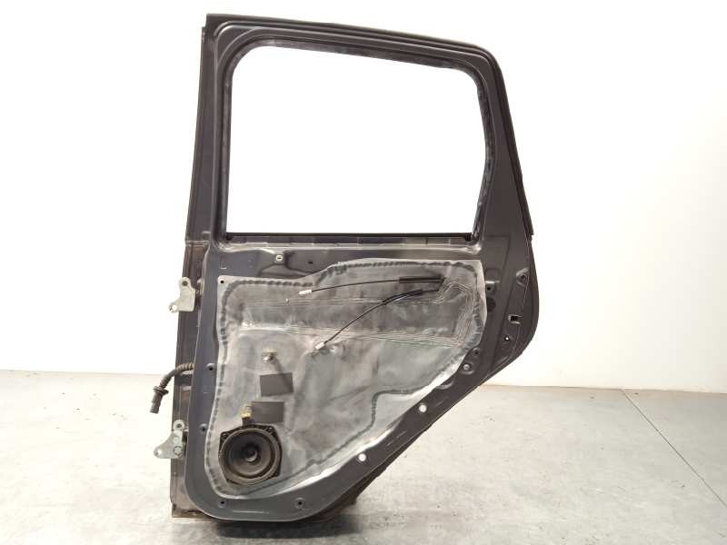 Recambio de puerta trasera derecha para mitsubishi colt berlina 5 (z30a) 1.3 cat referencia OEM IAM MN161892  
