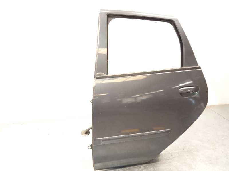 Recambio de puerta trasera izquierda para mitsubishi colt berlina 5 (z30a) 1.3 cat referencia OEM IAM MN161891  