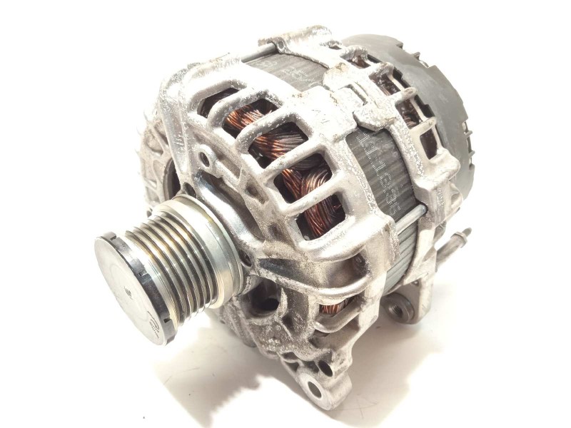 Recambio de alternador para volkswagen t6.1 caravelle (sh) 2.0 tdi referencia OEM IAM 03H903026C  0125812099