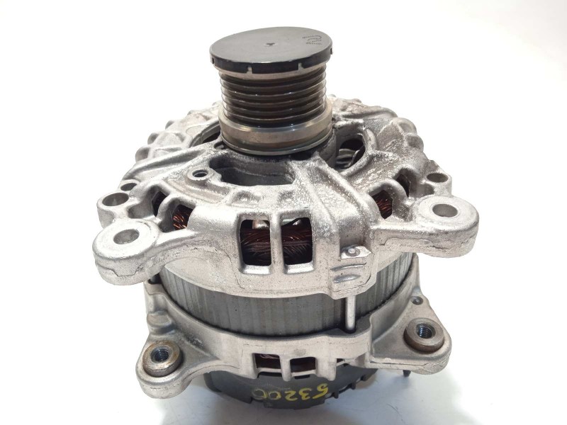 Recambio de alternador para volkswagen t6.1 caravelle (sh) 2.0 tdi referencia OEM IAM 03H903026C  0125812099