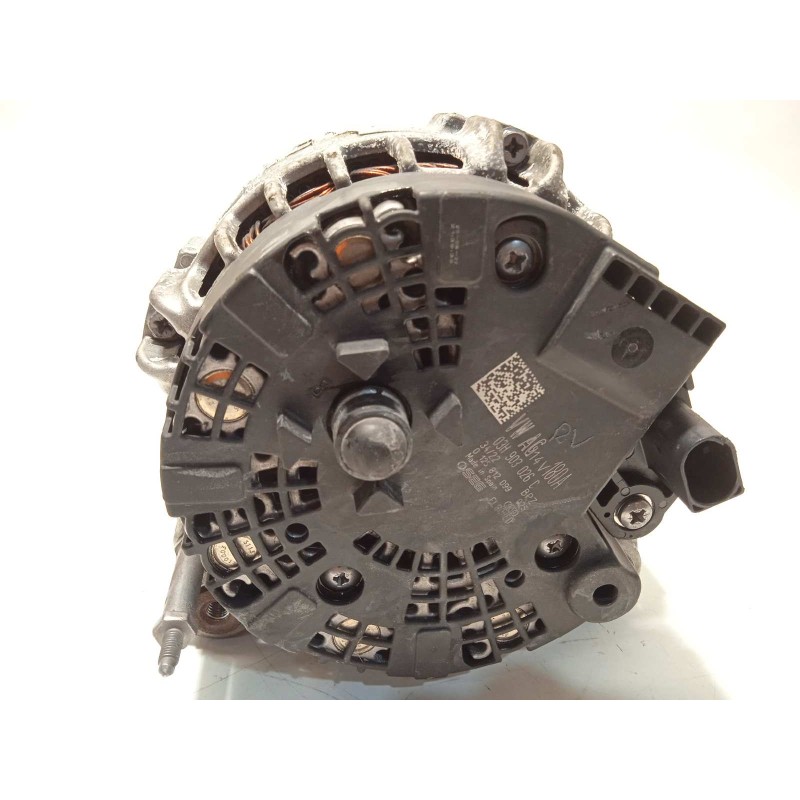 Recambio de alternador para volkswagen t6.1 caravelle (sh) 2.0 tdi referencia OEM IAM 03H903026C  0125812099