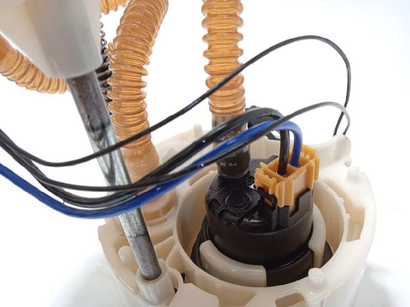 Recambio de bomba combustible para bmw serie 1 lim. (f20) 118d referencia OEM IAM 7243972 16117243972 0580204019