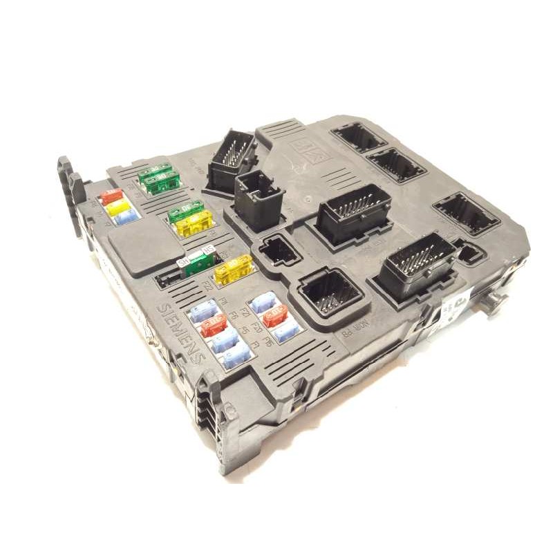 Recambio de caja reles / fusibles para peugeot 407 st confort referencia OEM IAM 9662463480  6580FW