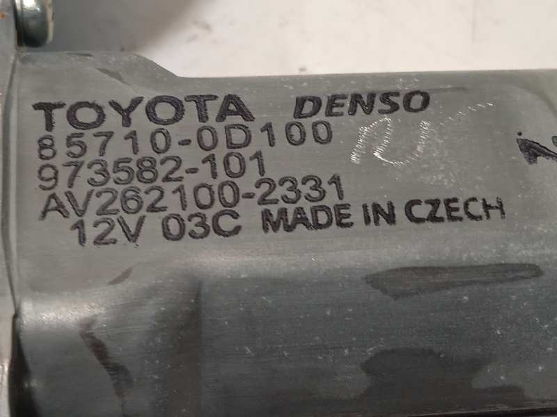 Recambio de elevalunas delantero derecho para toyota yaris hybrid active referencia OEM IAM 857100D100  973582101