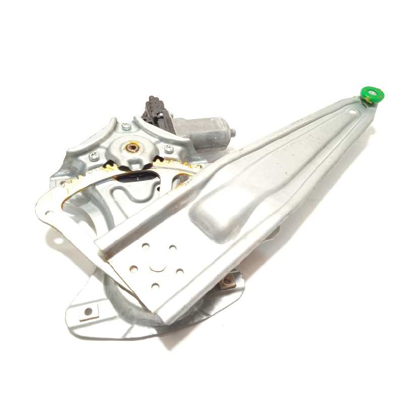 Recambio de elevalunas trasero derecho para toyota yaris hybrid active referencia OEM IAM 857200D120  